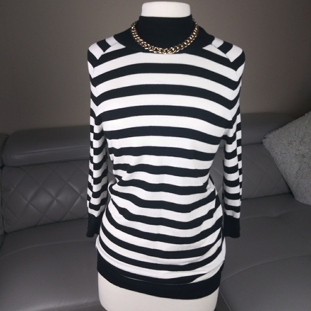 APT. 9 TOP/ SWEATER/ BLOUSE !! MEDIUM